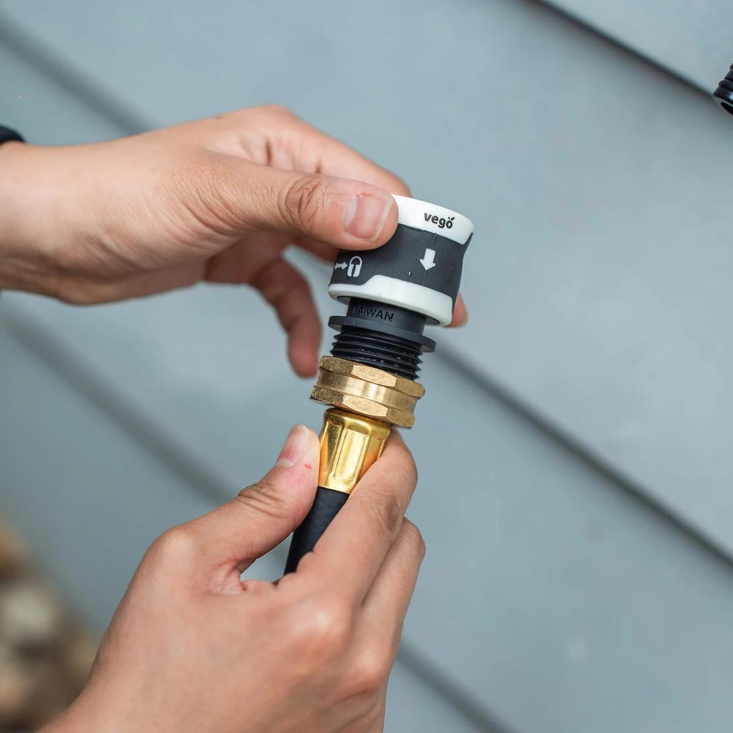 Vego Garden Hose Fitting Quick Connector Set with Water Stop & Lock Feature Quick Release Kit Hose Fittings and Adapters- V1 Set of 4