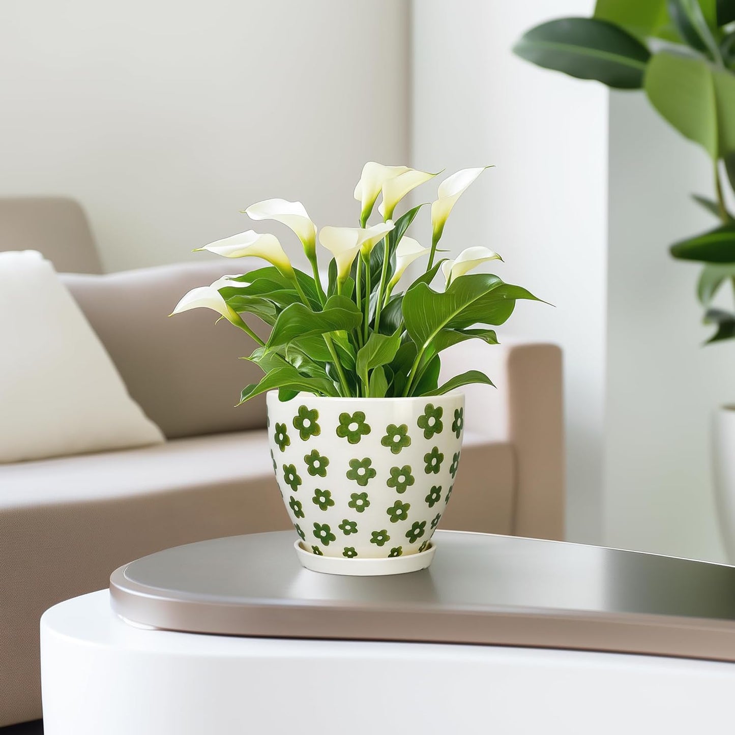 Ceramic Plant Pot - 6.8 Inch Ceramic Planter for Indoor Outdoor Plants, Boho Round Indoor Flower Pot with Drainage Hole and Saucer, Gifts for Plant Lovers, Home Garden Apartment Decor, White