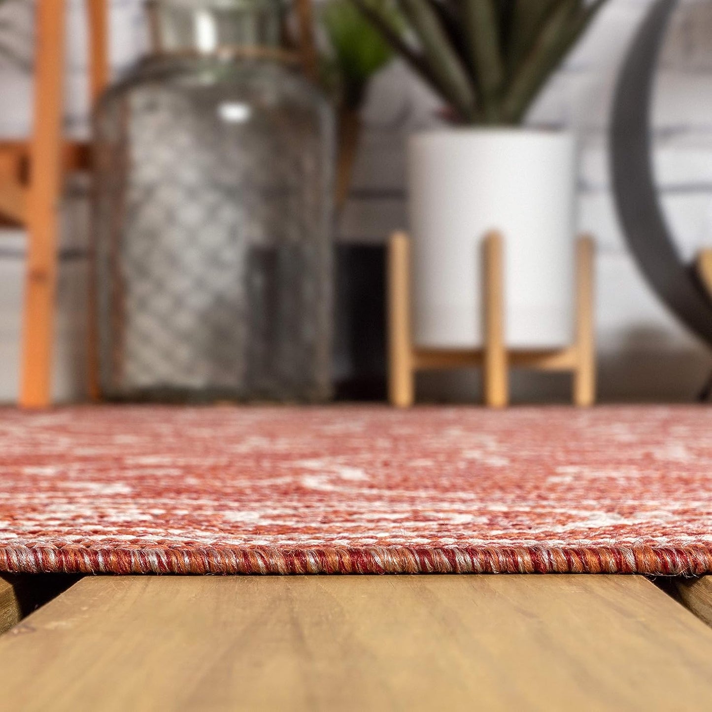 JONATHAN Y SMB106B-6 Charleston Vintage Filigree Textured Weave Red/Beige 6 ft. x 9 ft. Indoor/Outdoor Area Rug, Pet Friendly, Non-Shedding, Stain Resistant, Easy-Cleaning for Backyard, Patio, Porch
