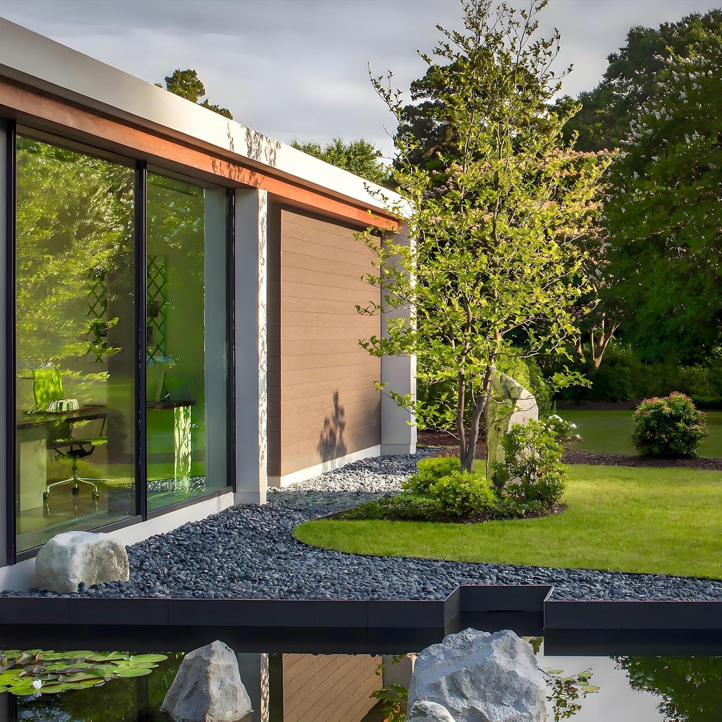 10 lbs Black River Rocks, 1-2 Inch Black Stones Pebbles for Plants, Landscaping, Garden, Aquarium, Backyard and Indoor Water Fountains