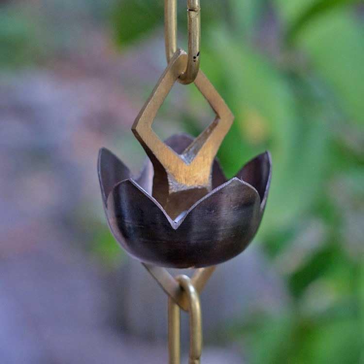 Nutshell Stores Lotus Rain Chain - 11 Feet