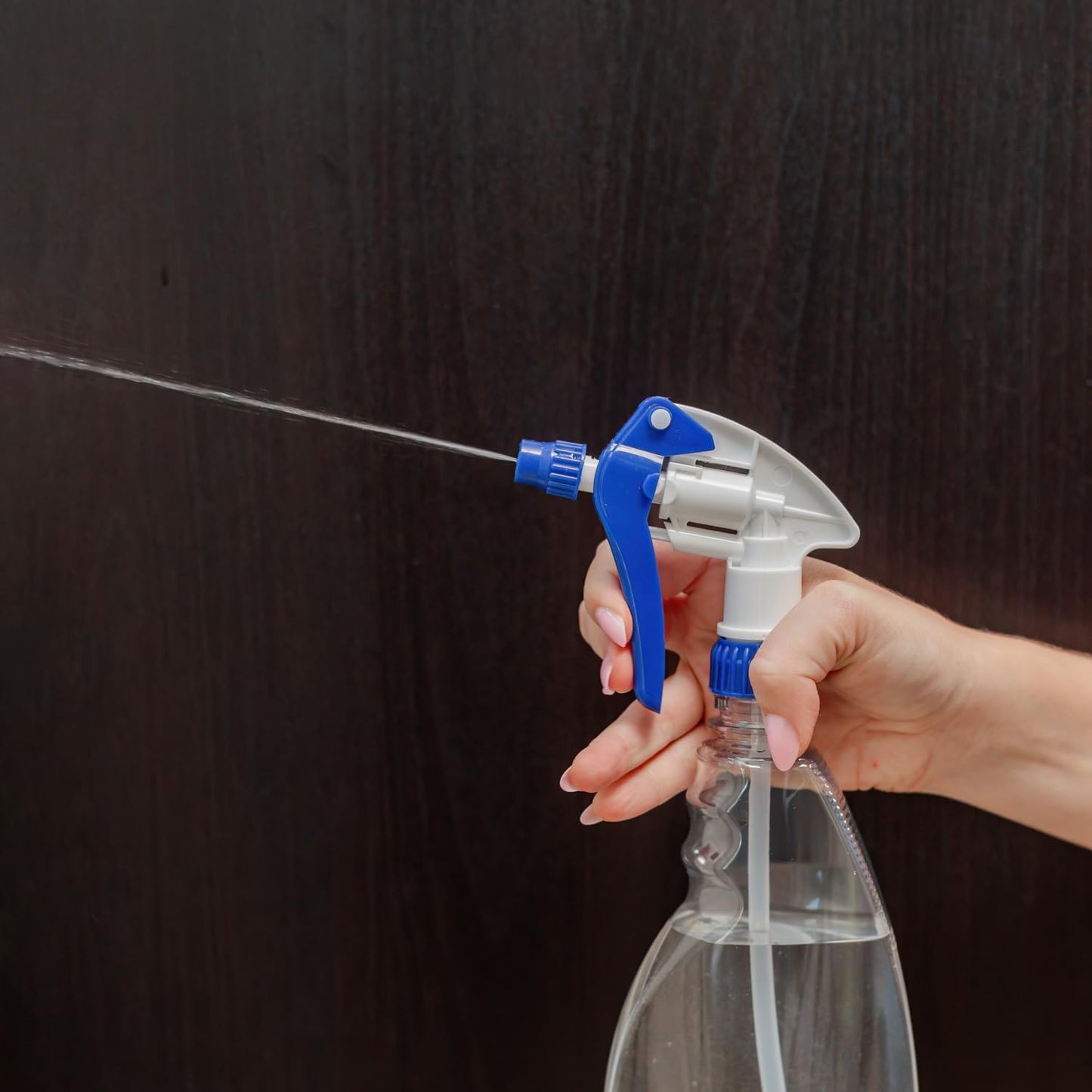 Heavy Duty 24oz Clear Plastic Spray Bottles for Cleaning - Large Empty Bottles for Gardening Solutions, Vinegar, Chemicals, Professional Cleaners - Adjustable Sprayer Nozzle - 4 Pack