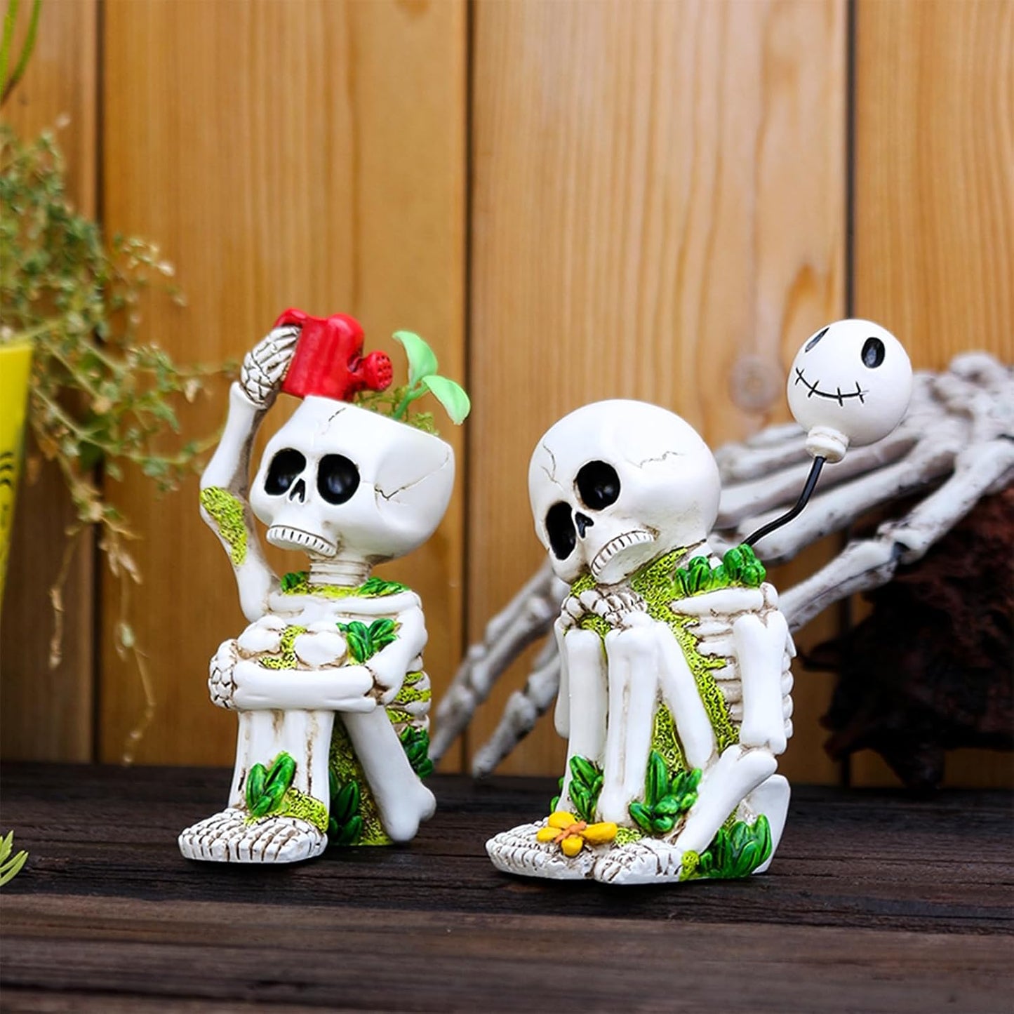 Thinking Skeleton Statue Halloween Decorations, Mini Cute Sitting Skull Figurine Shelf Sitter Resin Thinker Sculpture for Outdoor Garden Yard Lawn Pond Waterfalls Pool Ornaments