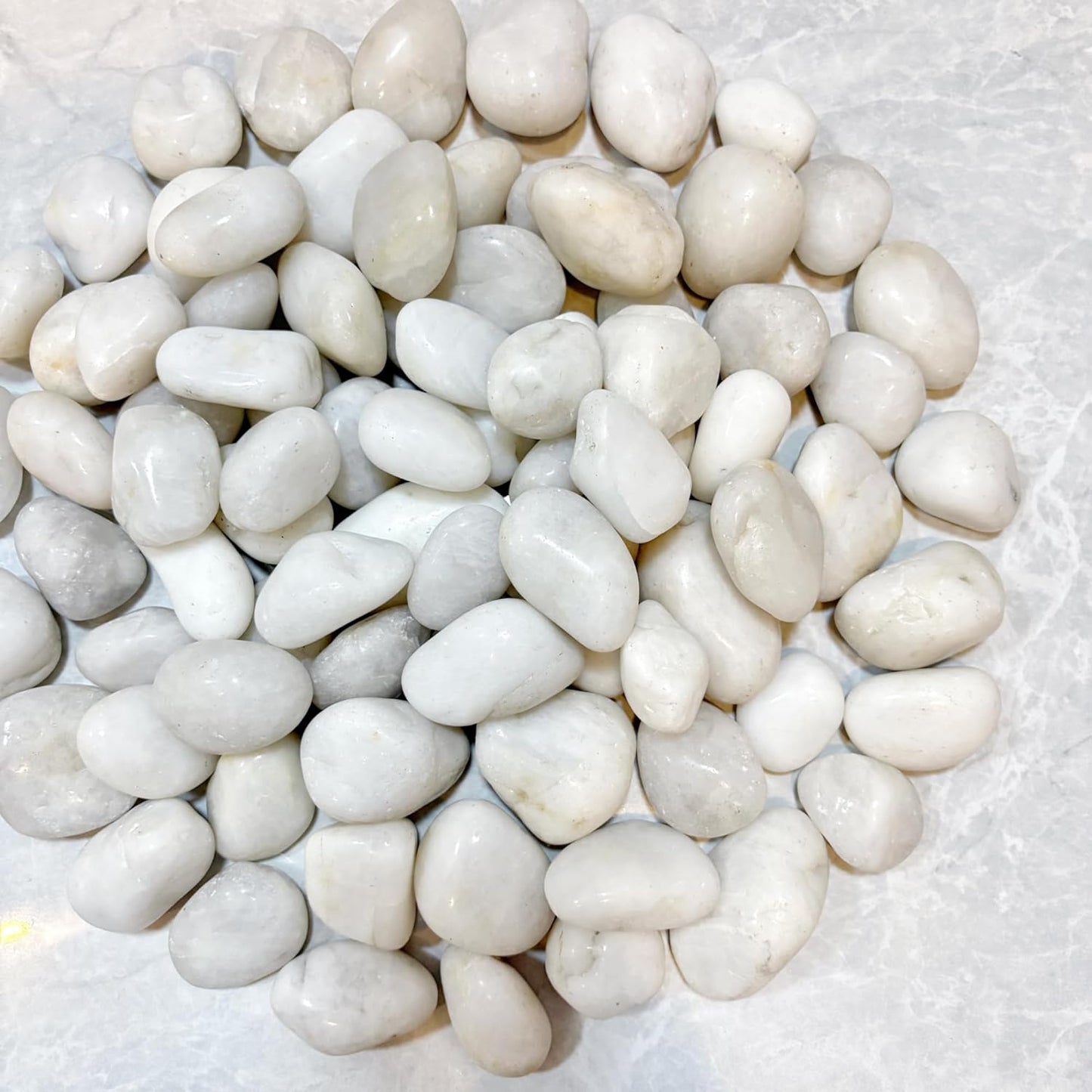 40lbs River Rocks, 1-2Inch Decorative Ornamental Natural Pebbles for Garden Couryard Landscaping Stones, Gravel Filler for Fish Tank,Vases,Home Decor,Aquariums,Animal Habitat, White