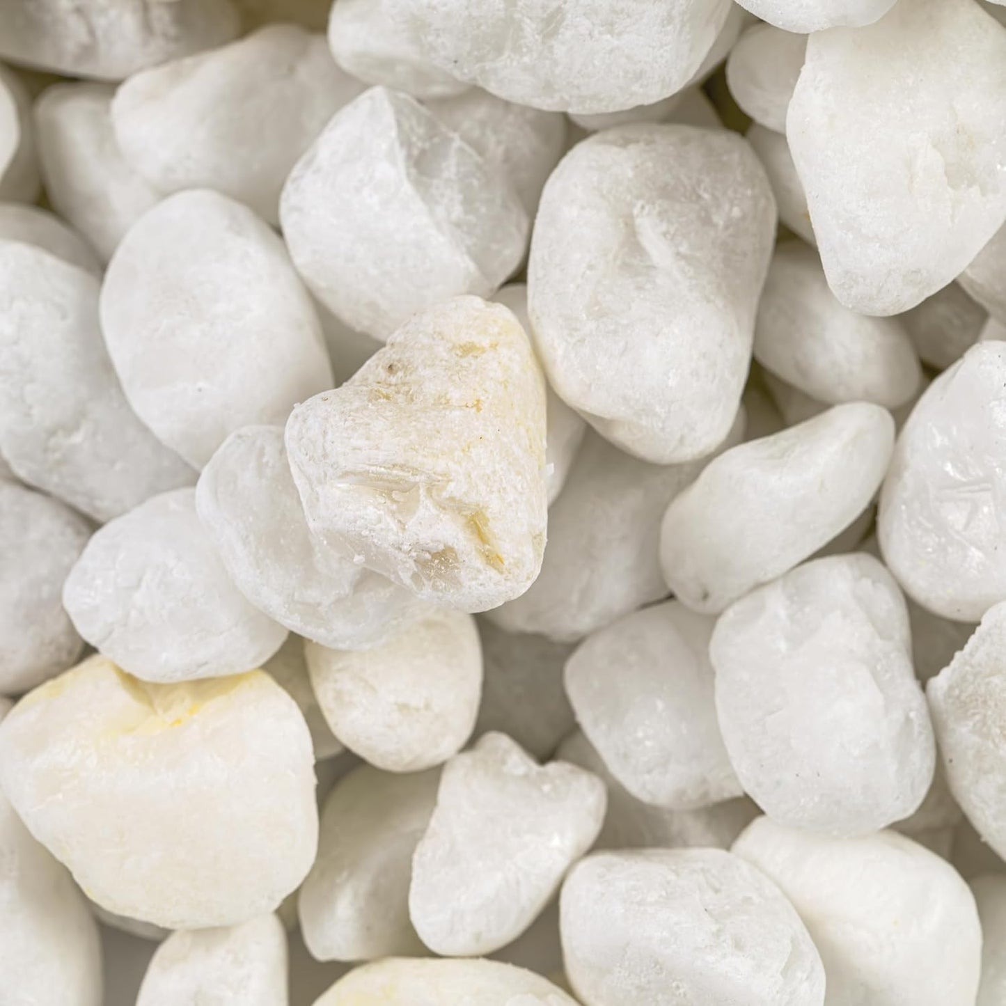 MSI Decorative Tumbled White Pebbles, 0.25 inch - 0.75 inch, 40 lb. Bag (55 Bags/Pallet)