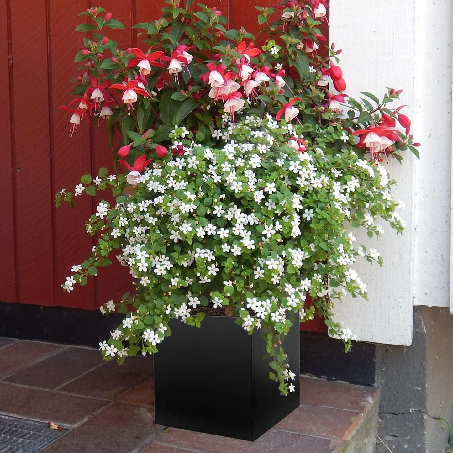 Galvanized Steel Planter Box Black Metal Planter Large Square Indoor Outdoor Planters Cube Steel Heavy Duty Flower Pot 20Inch Powder Coating Modern Commercial Residential for Patio, Deck, Yard, Garden