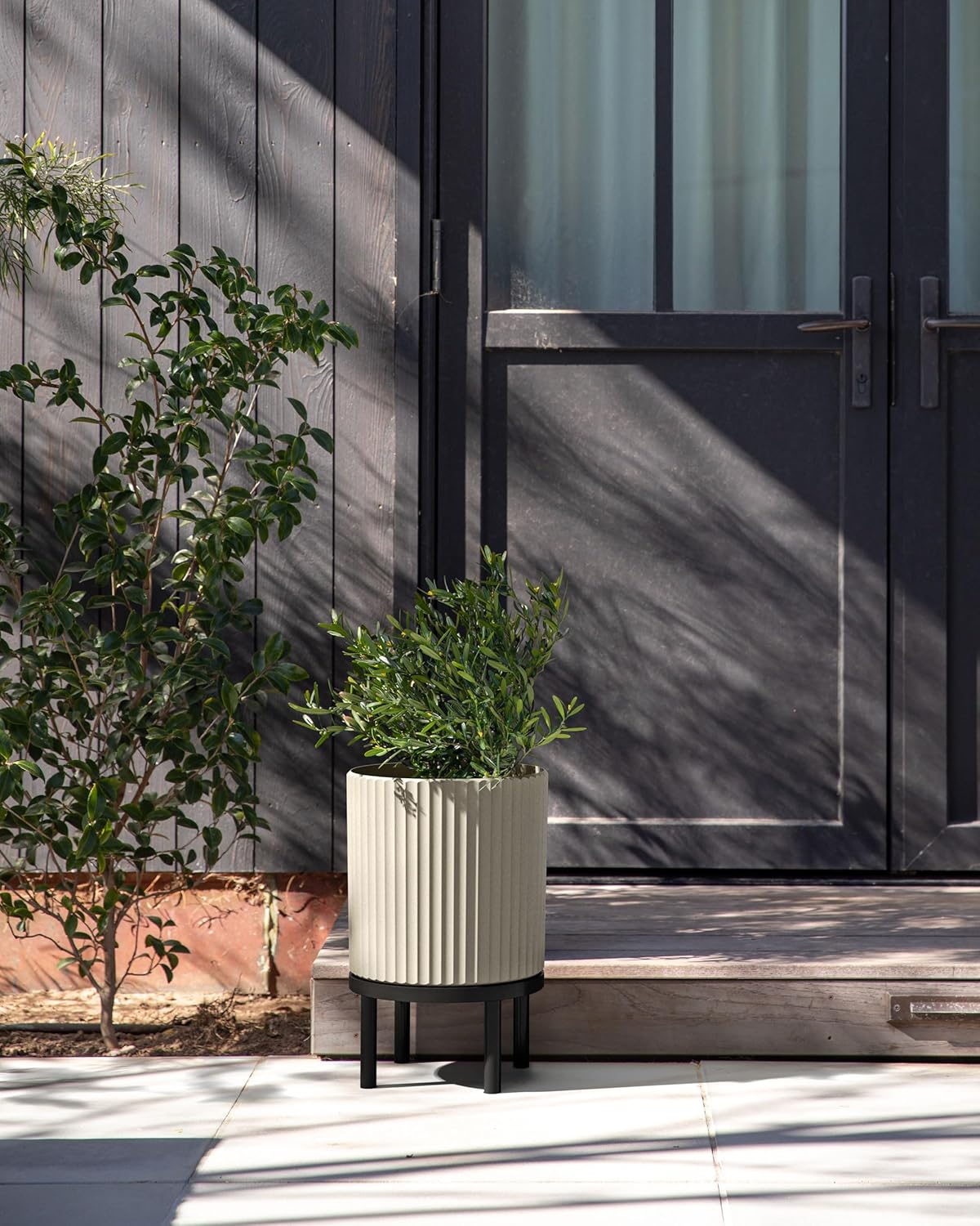 Veradek Demi Series Round Planter w/Stand for Porch/Patio | Durable Plastic-Stone Composite & Wooden Stand | Modern Décor for Tall Plants, Flowers