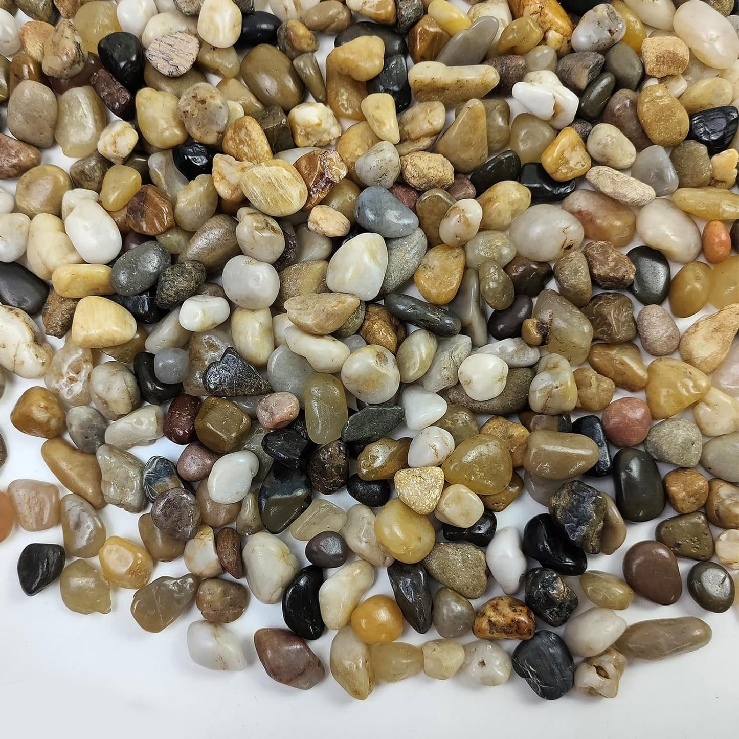 Poilished Fish Tank Gravel, 3/8 Inch Pebbles for Indoor Plants, Decorative Stones River Rocks for Succulent Soil Cover, Cactus, Aquarium, Vase Filler and Outdoor Garden Landscaping