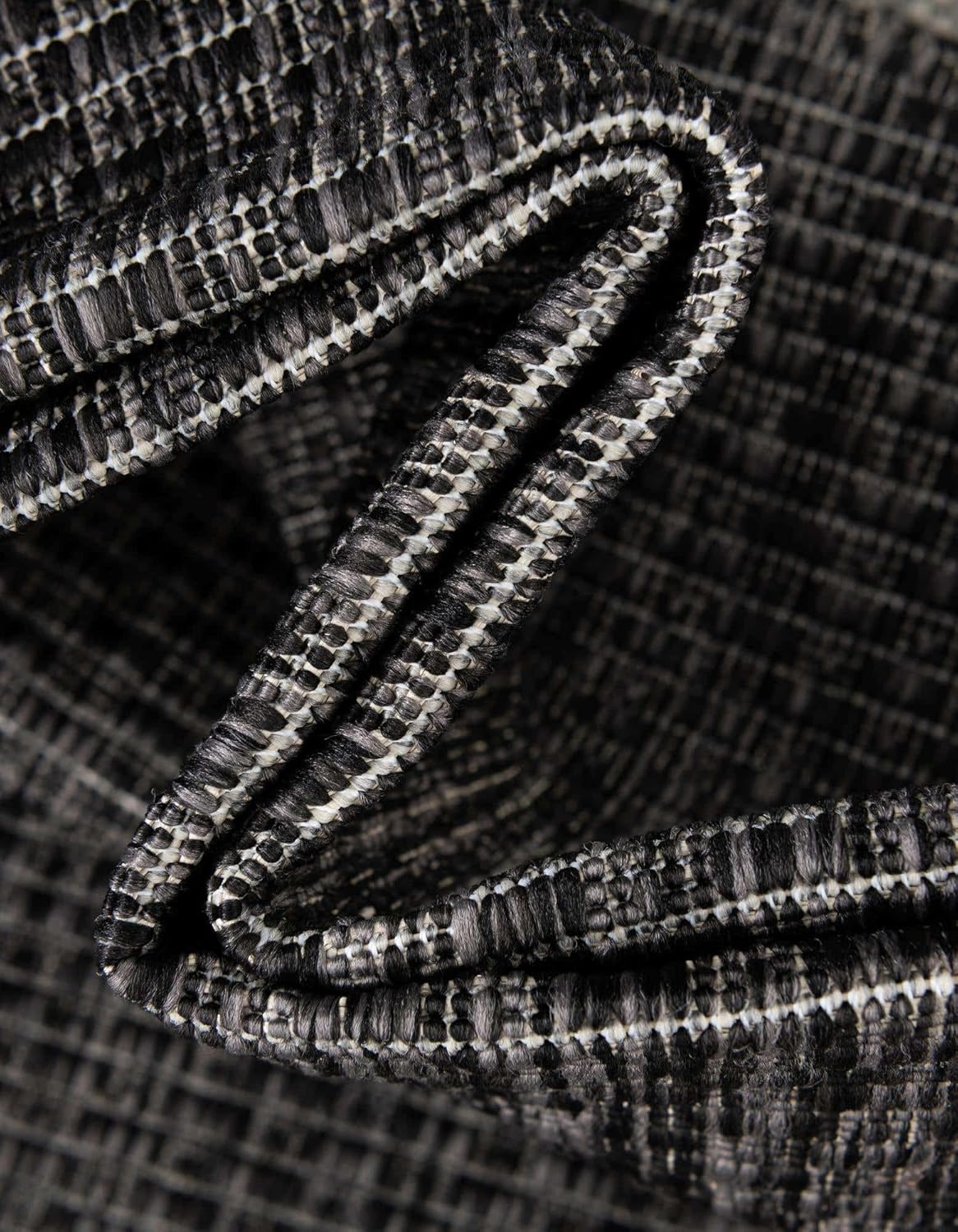 Unique Loom Outdoor Border Collection Area Rug - Soft Border (7' 10" x 10' Oval, Black/ Ivory)