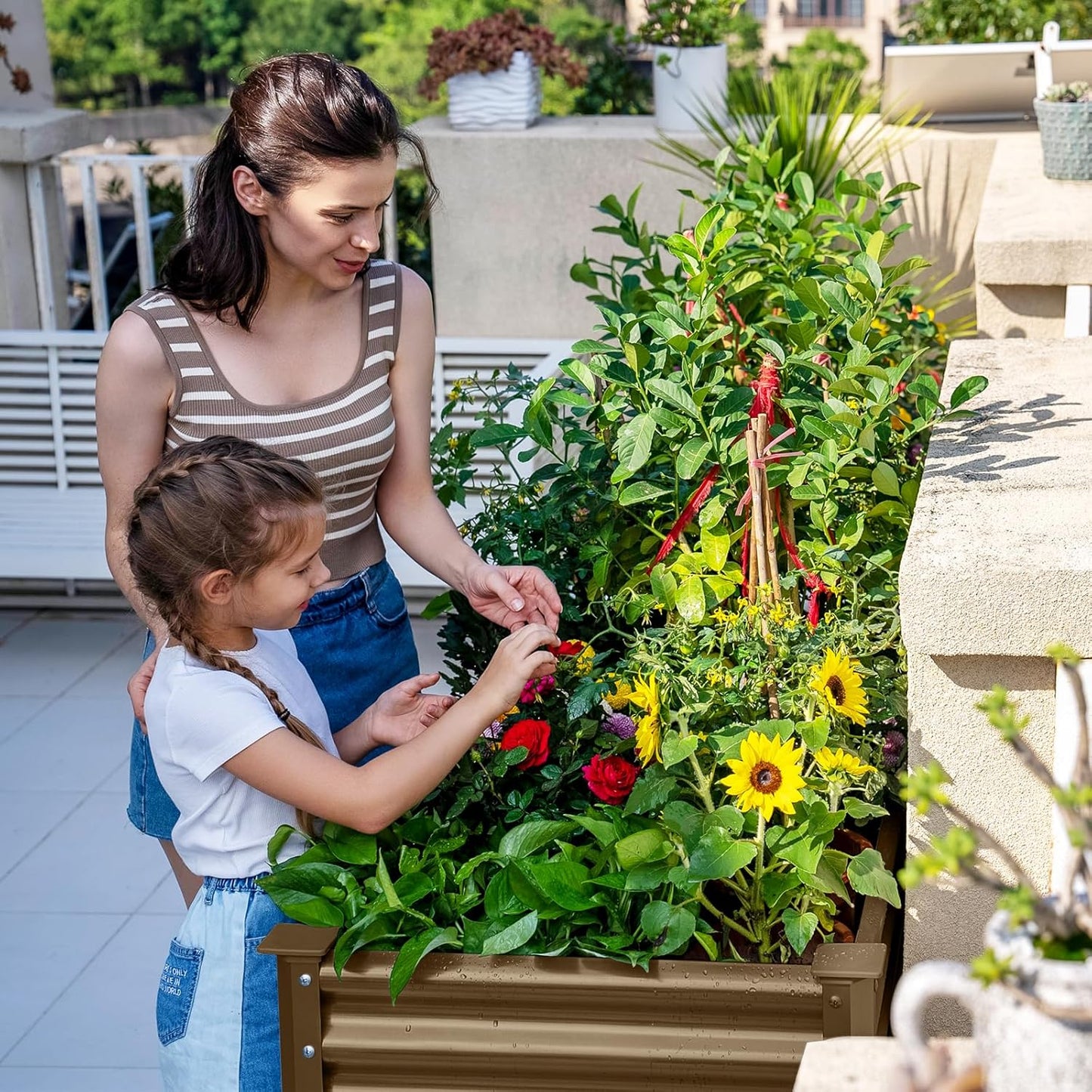Land Guard Galvanized Oval Large Metal Raised Garden Bed with Legs for Vegetables (Beige)