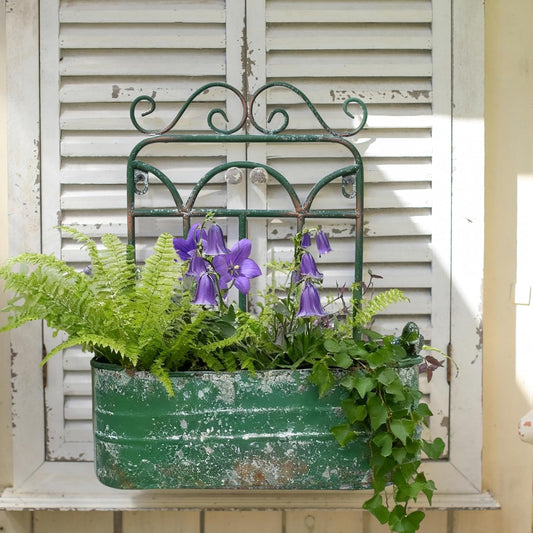 Rustic Metal Wall Planter Country Garden Wall Hanging Mount Vase Pocket Outdoor Vintage Hanging Pot Farmhouse Wall Decor for Plants Flowers (Green)