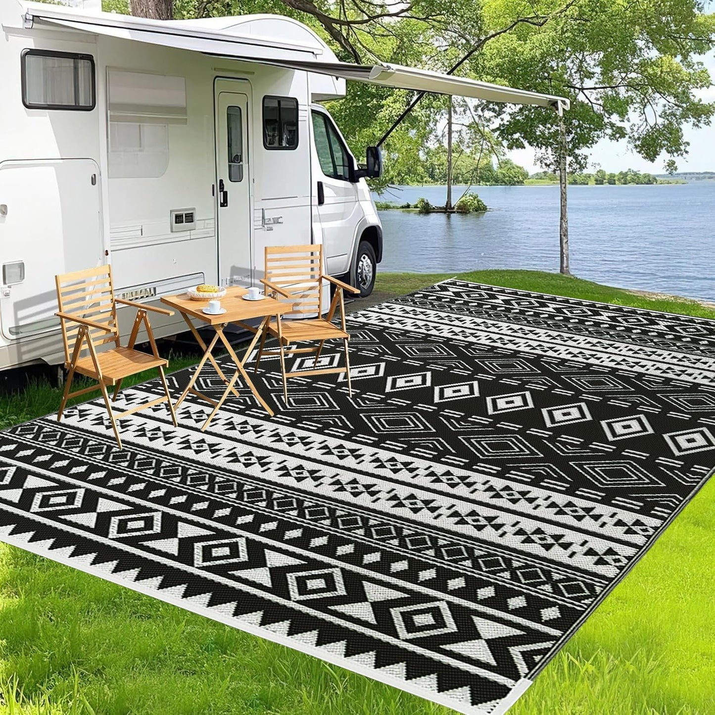 WILDROOTS 8x10 Feet Black and White Plastic Outdoor Rug, Stain Resistant Waterproof Reversible Outdoor Patio Rug, Fade Resistant Camping Rug