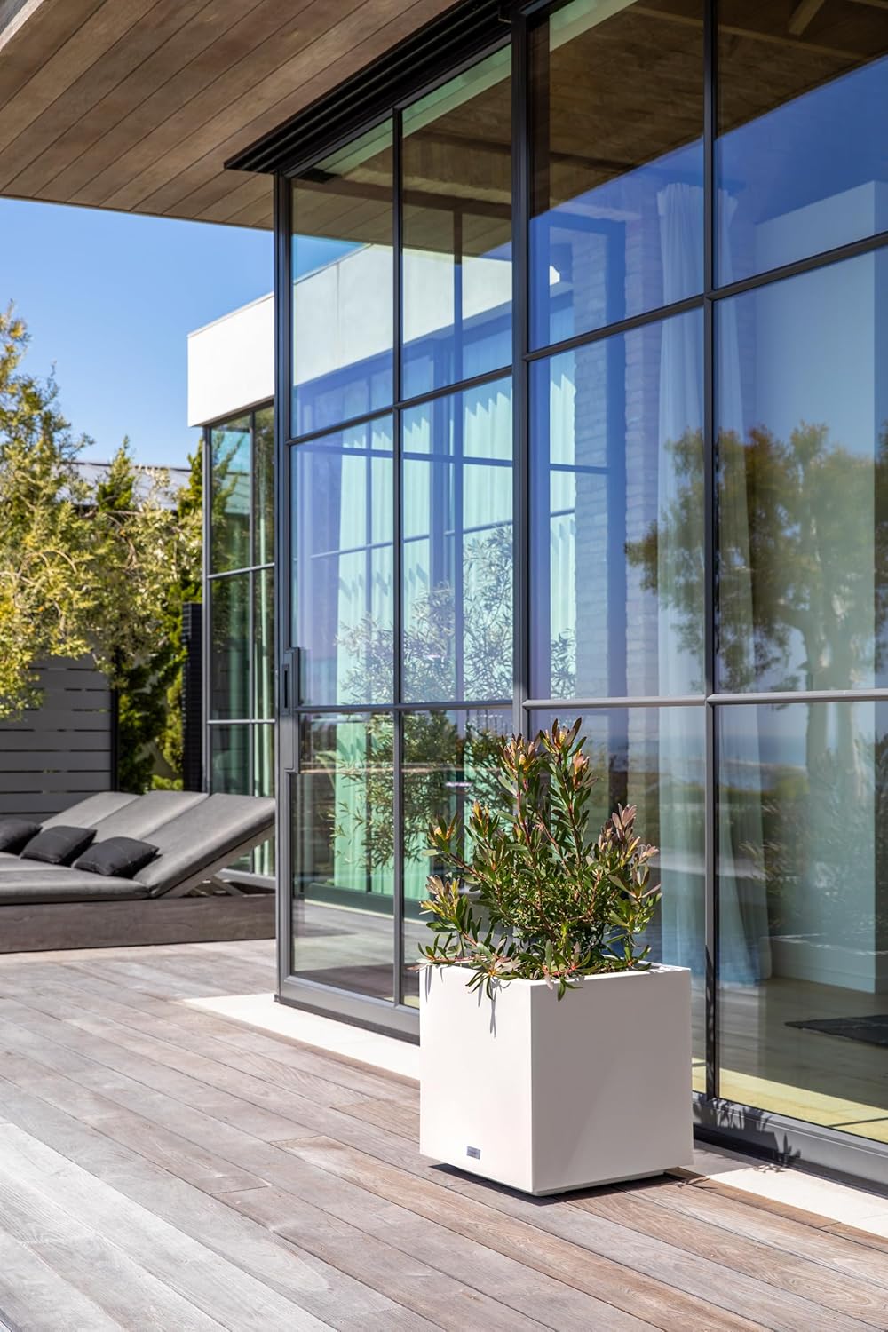 Veradek Block Series Cube Plastic Planter - Large Square Planter for Indoor or Outdoor Patio/Garden | Durable All-Weather Use with Drainage Holes | Modern Décor for Tall Plants, Trees, Flowers