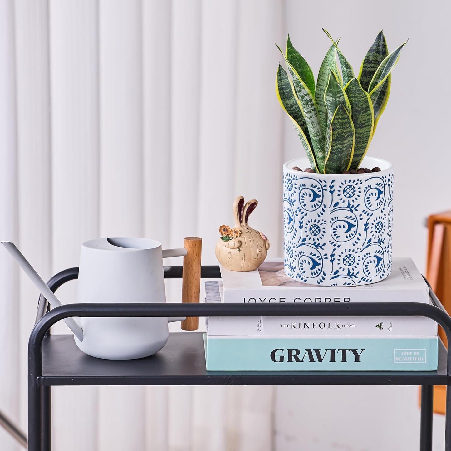 Ceramic Plant Pot for Indoor Plants, 6 Inch Blue & White Floral Porcelain Ceramic Decorative Flower Pot with Drainage Holes, Modern Planter for Home & Office Decor