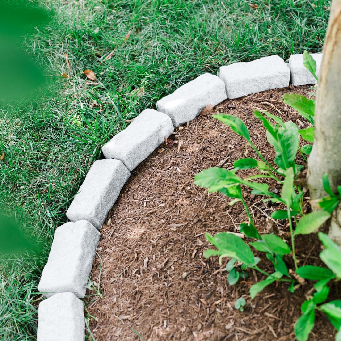 Beuta Landscape Edging | Garden Edging Border | Faux Stone Bricks for Lawn edging, Flower beds, Pathways & Yard Edging– 10 Packs | Each Section Has 6 Bricks 48"L x 4"W x 2.25"H | 30 Spikes |Limewash