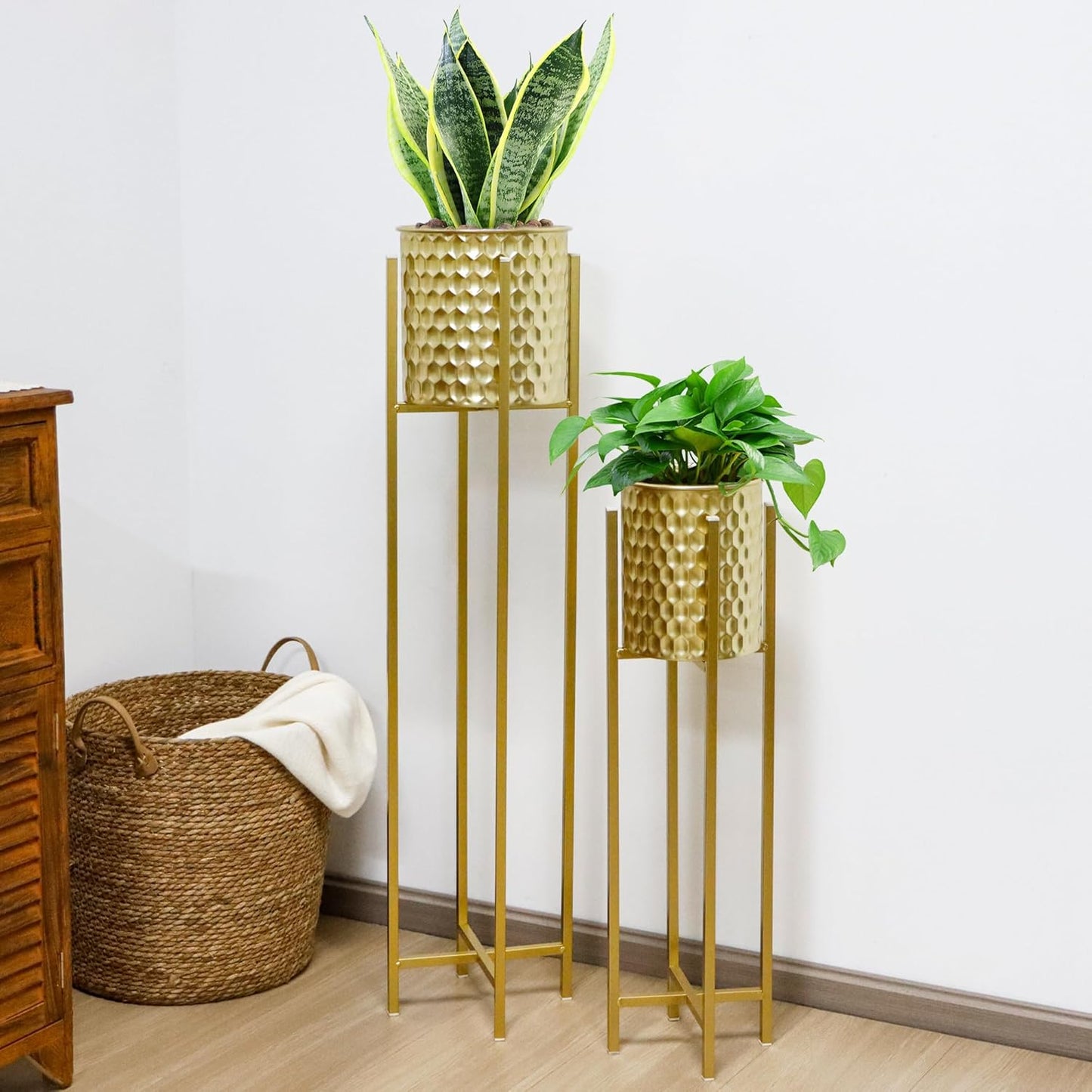 TRIROCKS Set of 2 Planters with Stand Indoor Outdoor Metal Gold Planters for Indoor Plants 30 &40" Tall Morden Planters Flower Pots for Living Room Corner Kitchen Office Garden Balcony Patio Decor