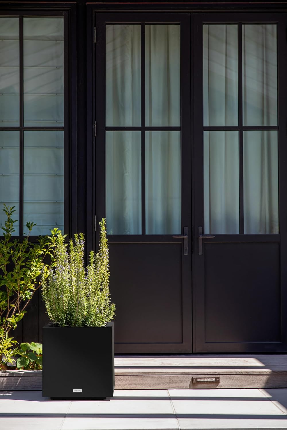 Veradek Block Series Cube Plastic Planter - Large Square Planter for Indoor or Outdoor Patio/Garden | Durable All-Weather Use with Drainage Holes | Modern Décor for Tall Plants, Trees, Flowers