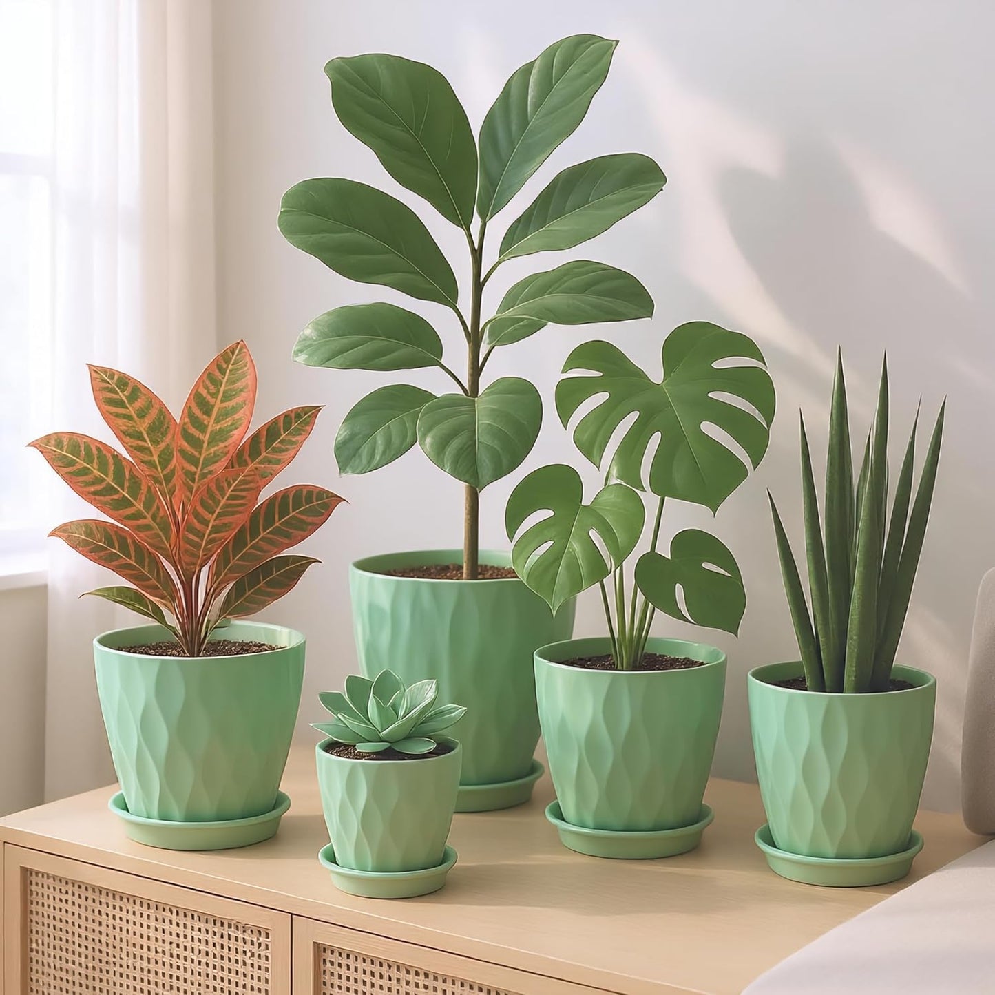 Plastic Flower Pots, 8/7/6/5/4 Inch Plant Pots with Drainage Holes, Plastic Planters for Indoor Outdoor Plants, 5 Pack Nursery Planting Pot for Garden Office Home Decor (Green, 8/7/6/5/4)