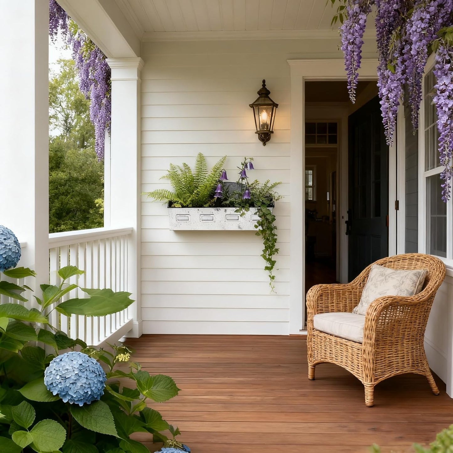 Vintage Metal Hanging Flower Pot Rustic Wall Mounted Planter with 4 Compartment Farmhouse Plants Holder Succulents Tubs for Garden Railing Fence Patio Yard Outdoor Decor