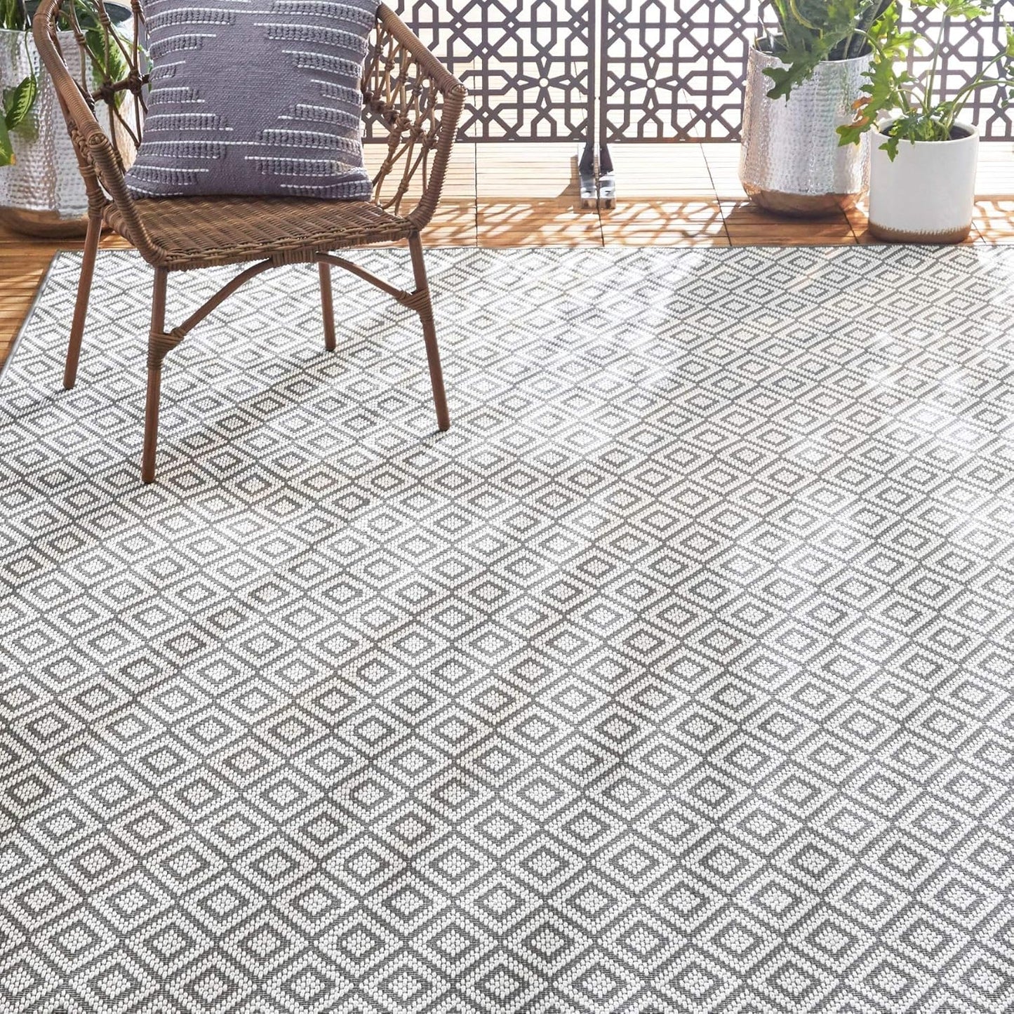 Home Dynamix Tripoli Lydia Modern Indoor/Outdoor Area Rug, Gray/Cream, 3'7"x5'2" Rectangle