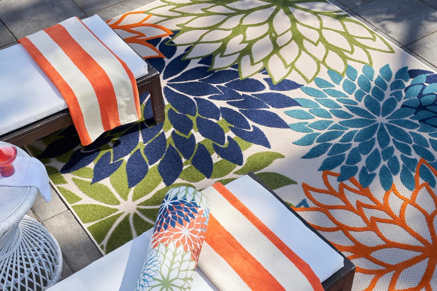 Nourison Aloha Indoor/Outdoor Multicolor 7' x 10' Area Rug, Easy Cleaning, Non Shedding, Bed Room, Living Room, Dining Room, Deck, Backyard, Patio (7x10)