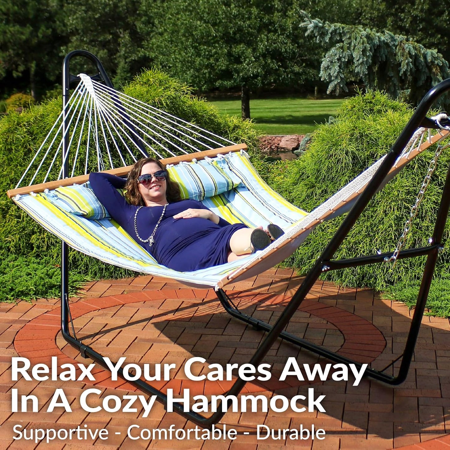 Sunnydaze Quilted Outdoor Hammock with Spreader Bars - Heavy-Duty 450-Pound Capacity Double Hammock for Outside - Blue and Green