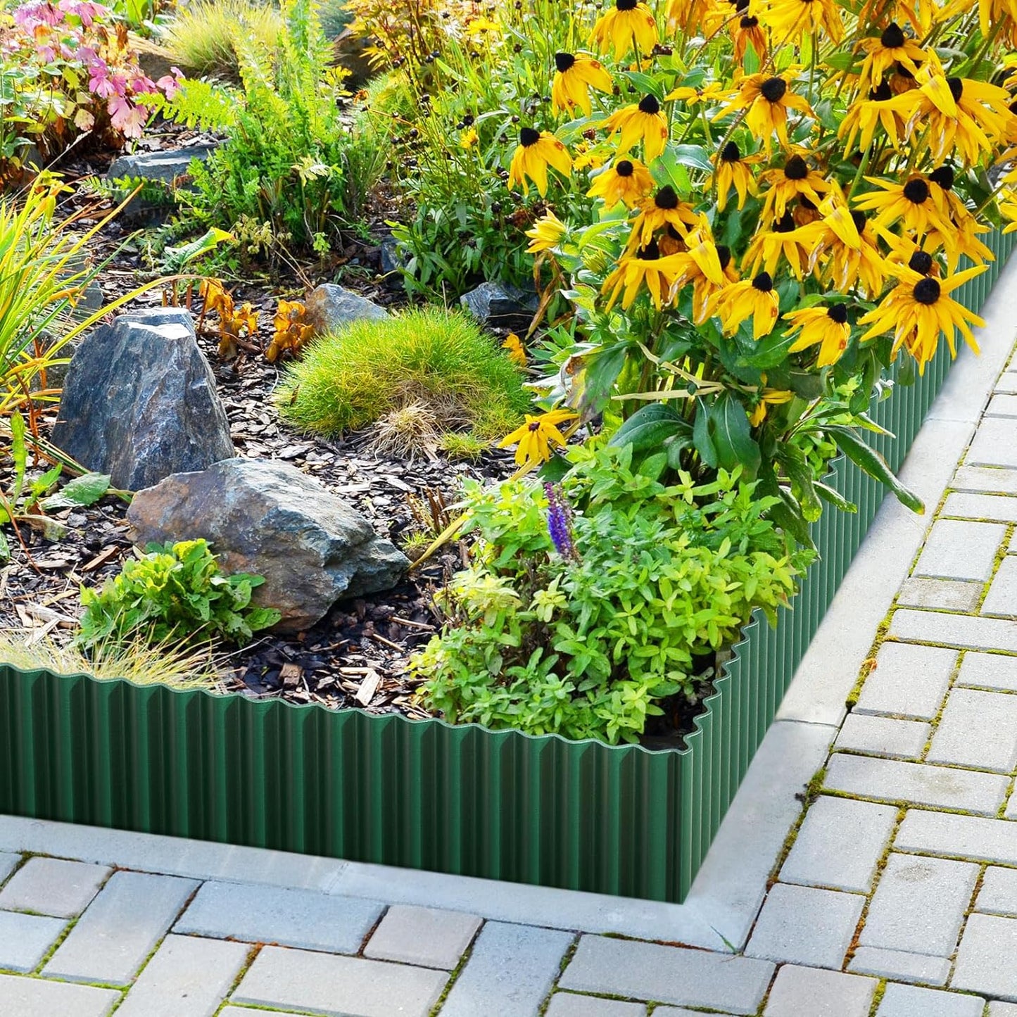 LAVEVE Corrugated Metal Garden Edging 6" x 20Ft, Landscape Edging Border for Lawn, Flower Bed, Garden Fence, Paver Edging (Green)