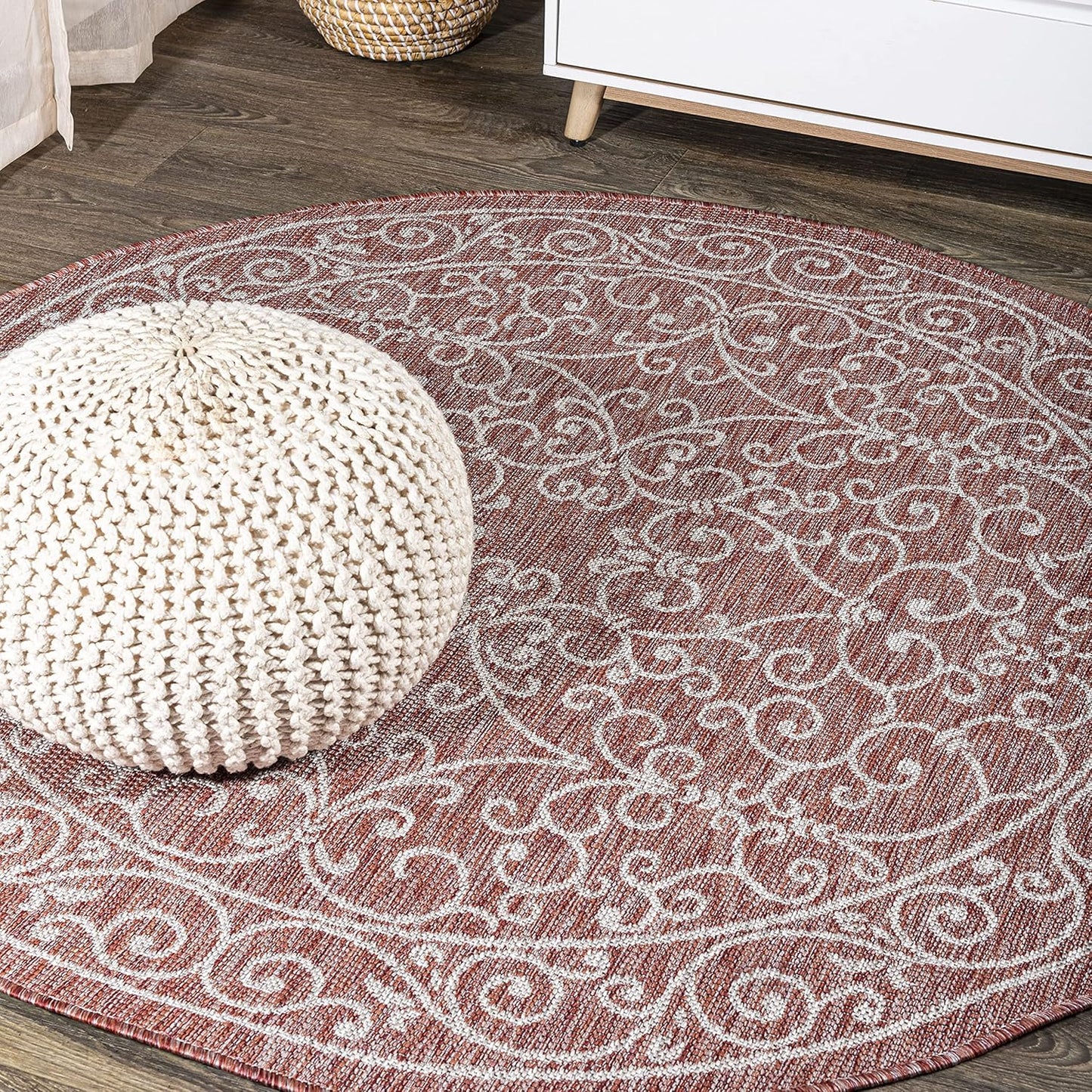 JONATHAN Y SMB106B-6R Charleston Vintage Filigree Textured Weave Red/Beige 6' Round Indoor/Outdoor Area Rug, Pet Friendly, Non-Shedding, Stain Resistant, Easy-Cleaning for Backyard, Patio, Porch