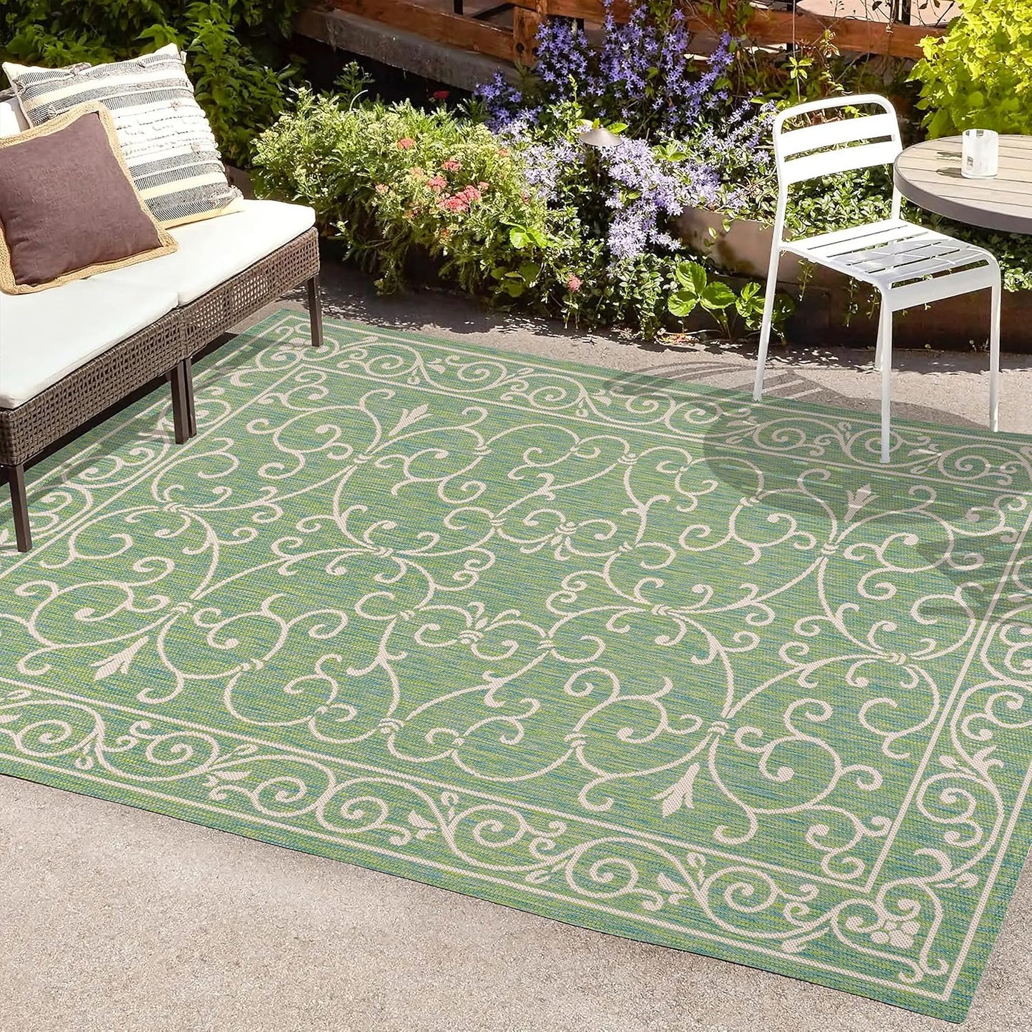 JONATHAN Y SMB106K-4 Charleston Vintage Filigree Textured Weave Indoor Outdoor Area Rug, Classic Traditional Easy-Cleaning,Bedroom,Kitchen,Backyard,Patio,Non Shedding, 4 X 6, Green/Ivory