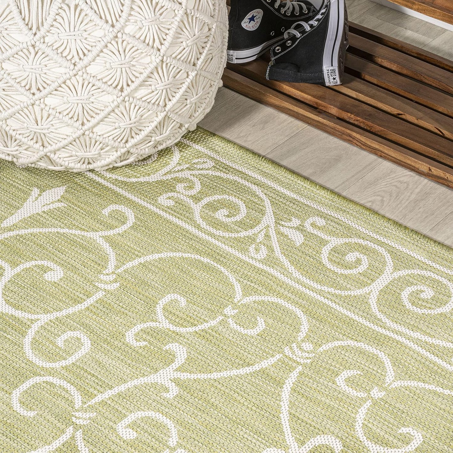 JONATHAN Y SMB106H-5R Charleston Vintage Filigree Textured Weave Indoor Outdoor Area Rug, Bohemian Coastal Traditional Easy-Cleaning,Bedroom,Kitchen,Backyard,Patio,Non Shedding, 5' Round, Green/Cream